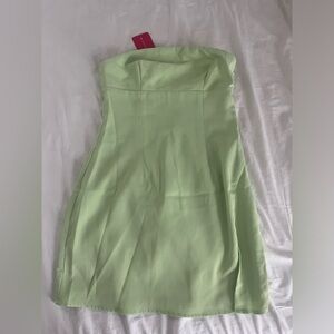 NEW WITH TAGS green homecoming dress from Beginning Boutique, size 0